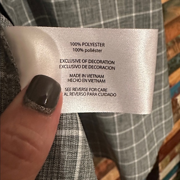 Orvis Gray/Green Checkered Shirt with Button Detail - Picture 5 of 6